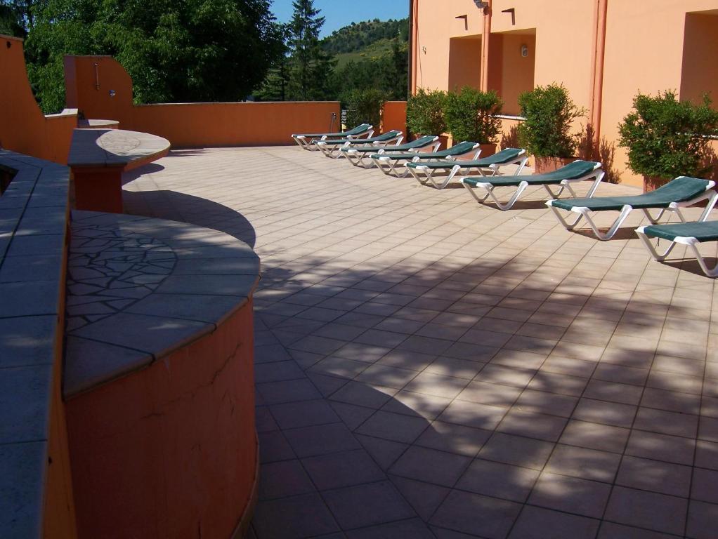 Hotel Ristorante Montenerone Apecchio Bagian luar foto